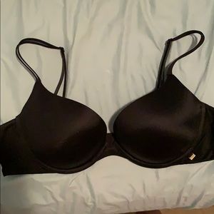 Victoria’s Secret very sexy bra size 38C